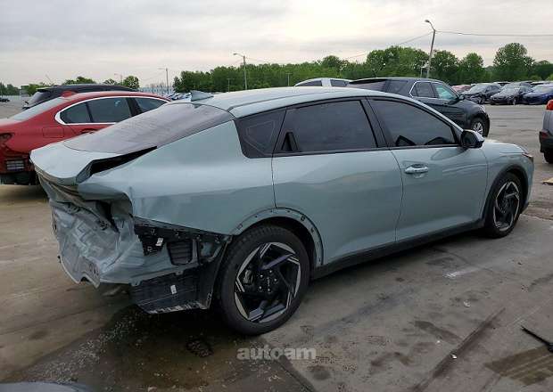Kia K4