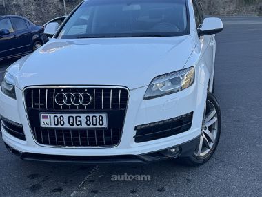 Audi Q7  2010 