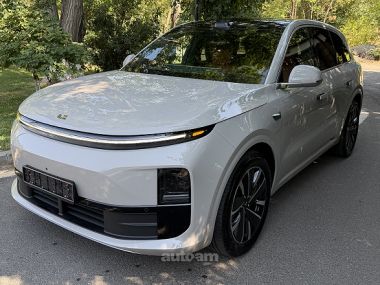 Lixiang Li L6  2025 
