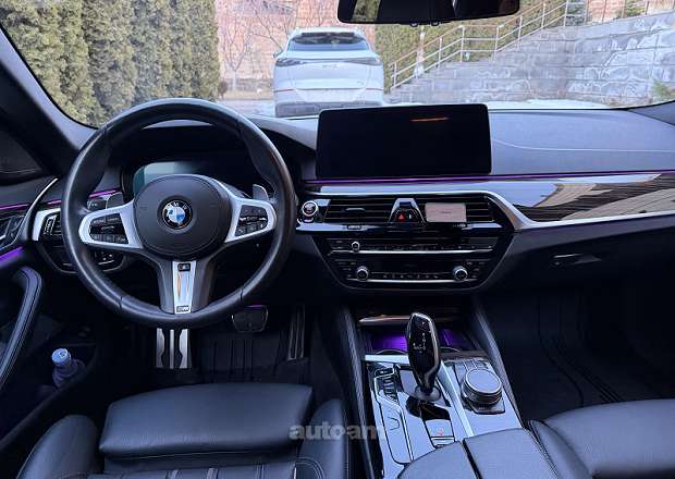 BMW 530