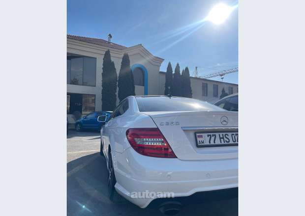Mercedes-Benz C 250