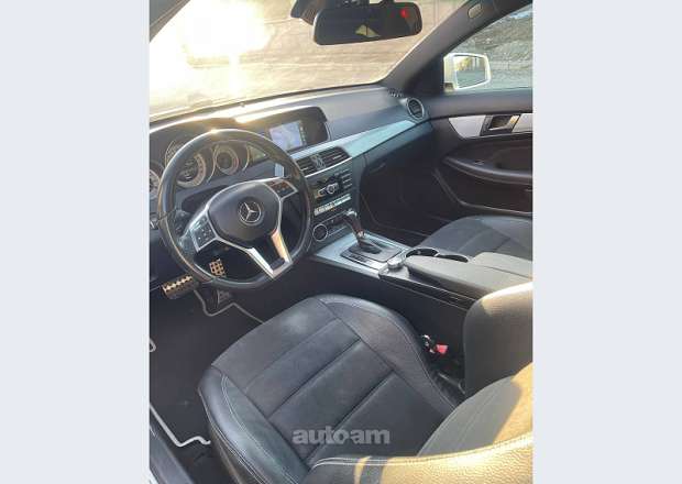 Mercedes-Benz C 250