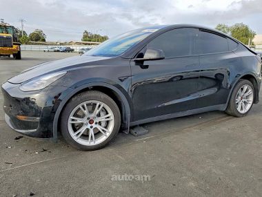 Tesla Model Y  2024 