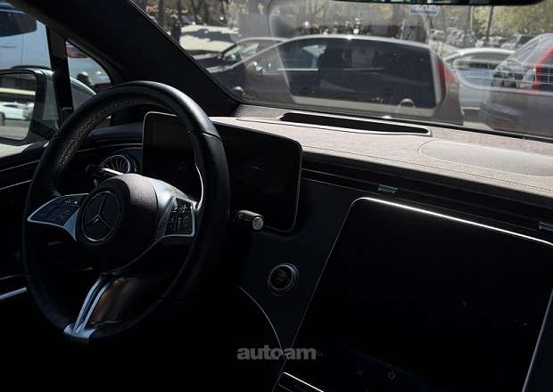 Mercedes-Benz EQE SUV