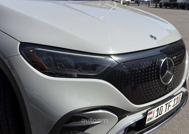 Mercedes-Benz EQE SUV
