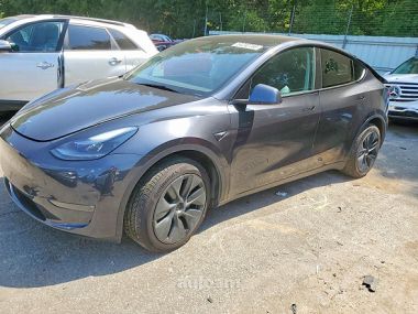 Tesla Model Y  2025 