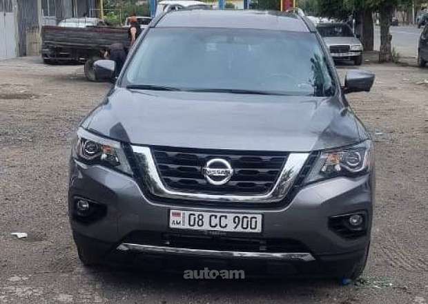 Nissan Pathfinder