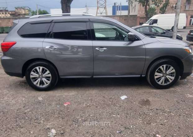 Nissan Pathfinder