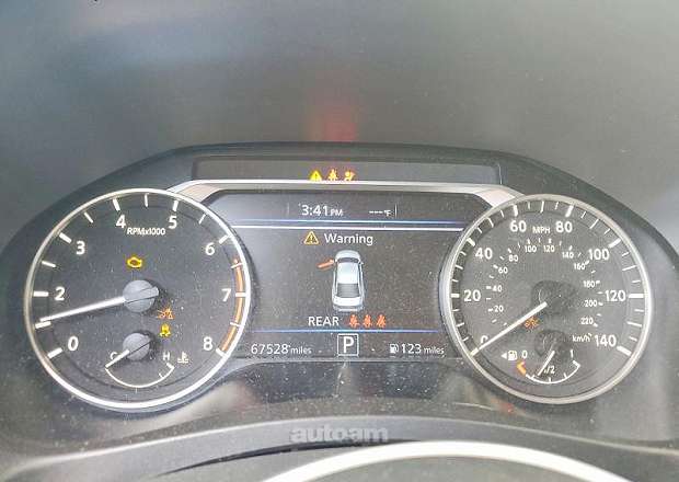 Nissan Altima