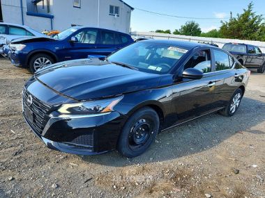 Nissan Altima  2024 