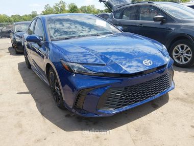 Toyota Camry  2025 