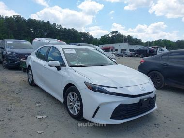 Toyota Camry  2025 