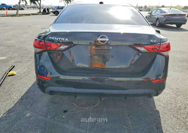 Nissan Sentra