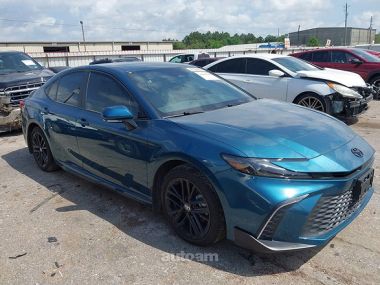 Toyota Camry  2025 