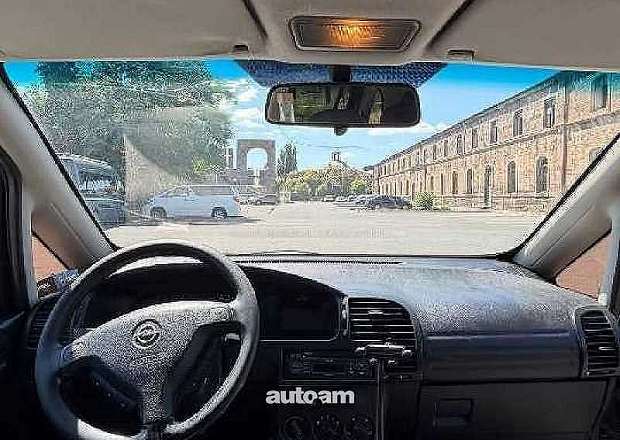 Opel Zafira 2001 — լուսանկար 4