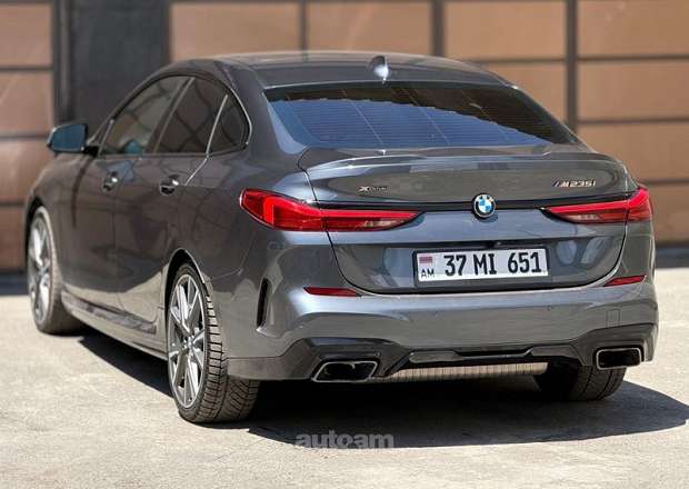 BMW 235
