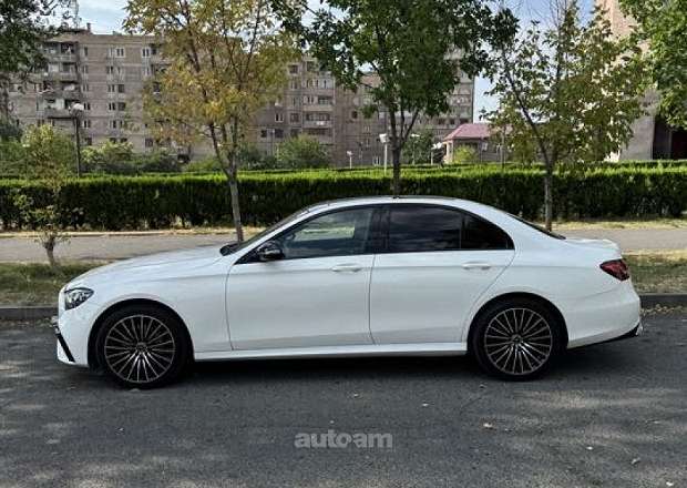 Mercedes-Benz E 200