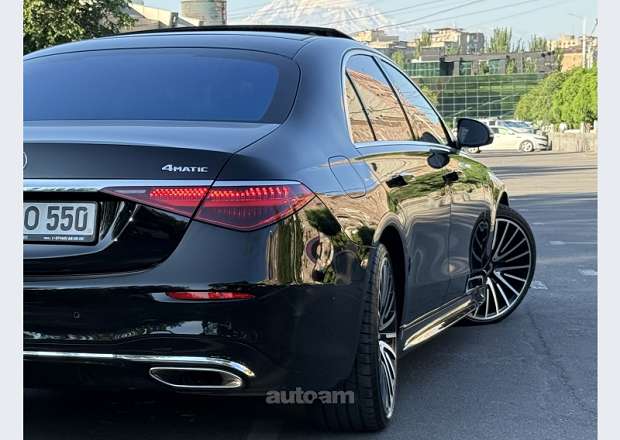 Mercedes-Benz S 500