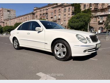 Mercedes-Benz E 320  2004 