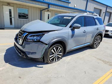 Nissan Pathfinder  2025 