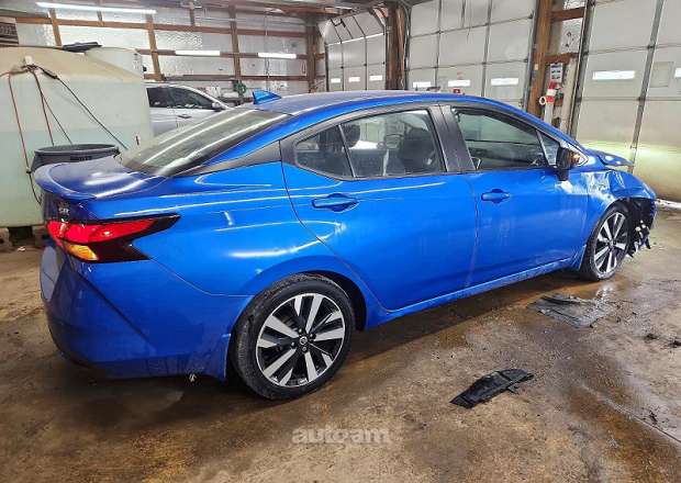 Nissan Versa