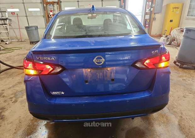 Nissan Versa