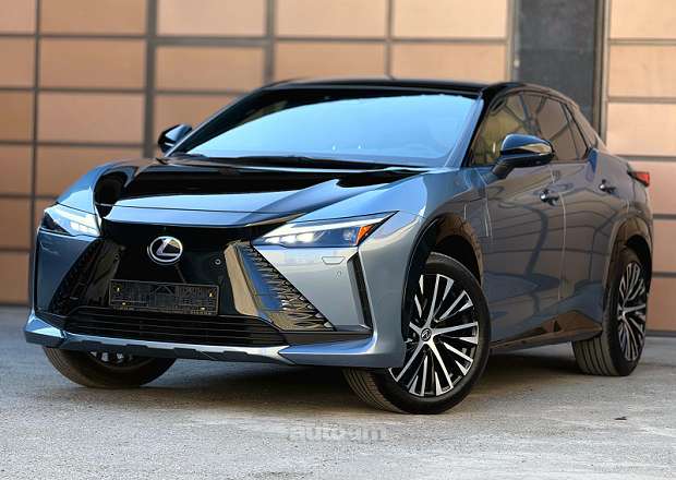 Lexus RZ 450e
