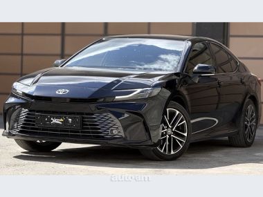 Toyota Camry  2025 