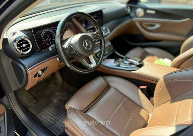 Mercedes-Benz E 200