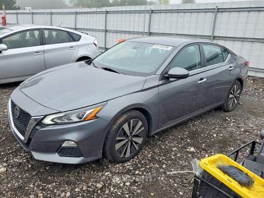Nissan Altima  2022 