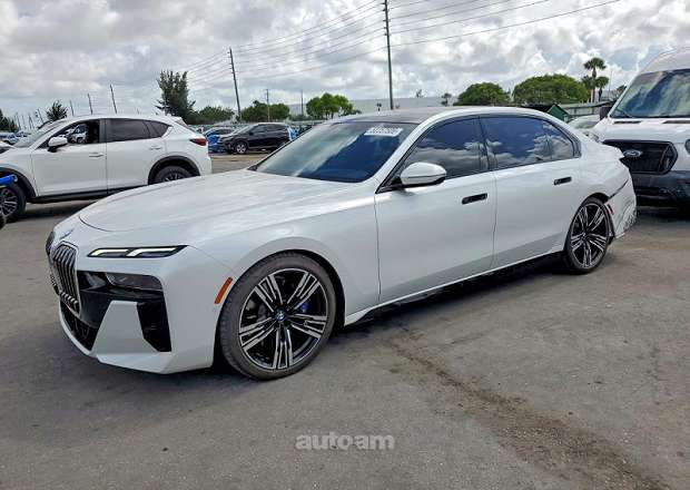 BMW 740