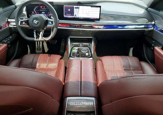 BMW 740