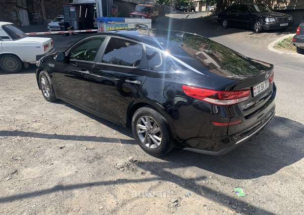 Kia Optima 2019 — լուսանկար 3