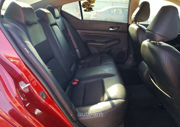 Nissan Altima