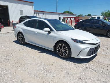 Toyota Camry  2025 