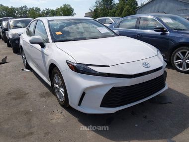 Toyota Camry  2025 