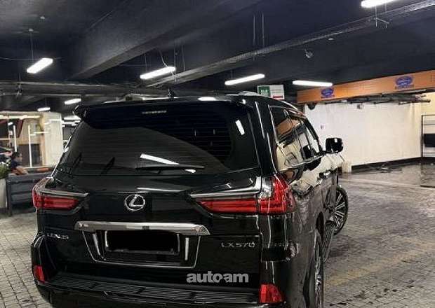 Lexus LX 570