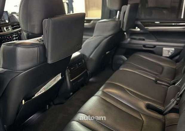 Lexus LX 570