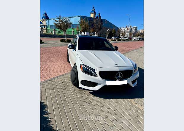 Mercedes-Benz C 300