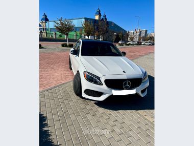 Mercedes-Benz C 300  2016 
