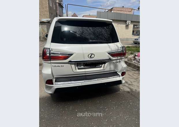 Lexus LX 570