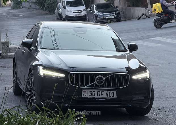 Volvo S90