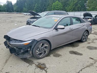 Hyundai Elantra  2023 