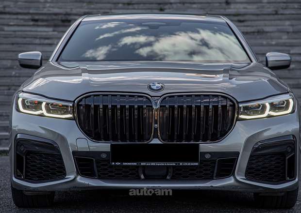 BMW 750