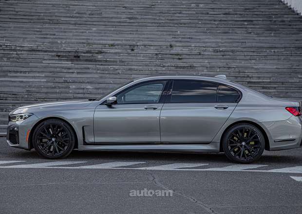 BMW 750