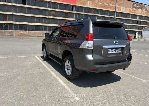 Toyota Land Cruiser Prado