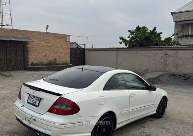 Mercedes-Benz CLK 320