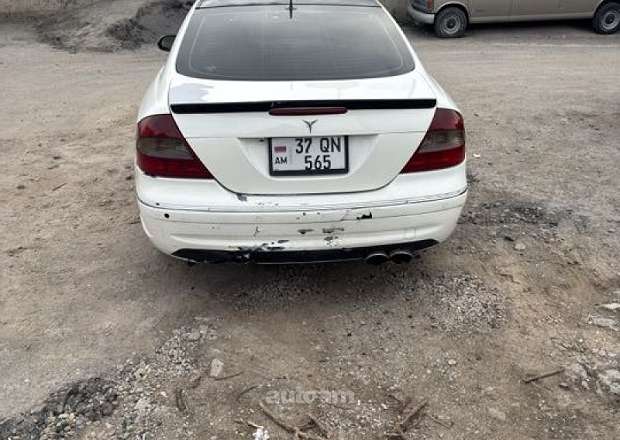 Mercedes-Benz CLK 320