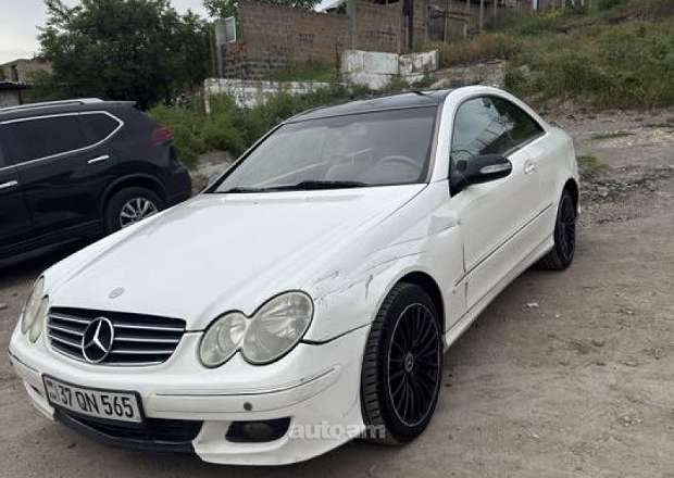 Mercedes-Benz CLK 320