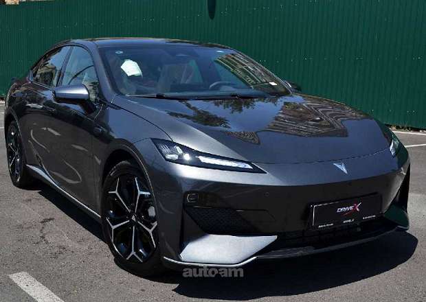 Changan Deepal SL03 2025 — photo 1